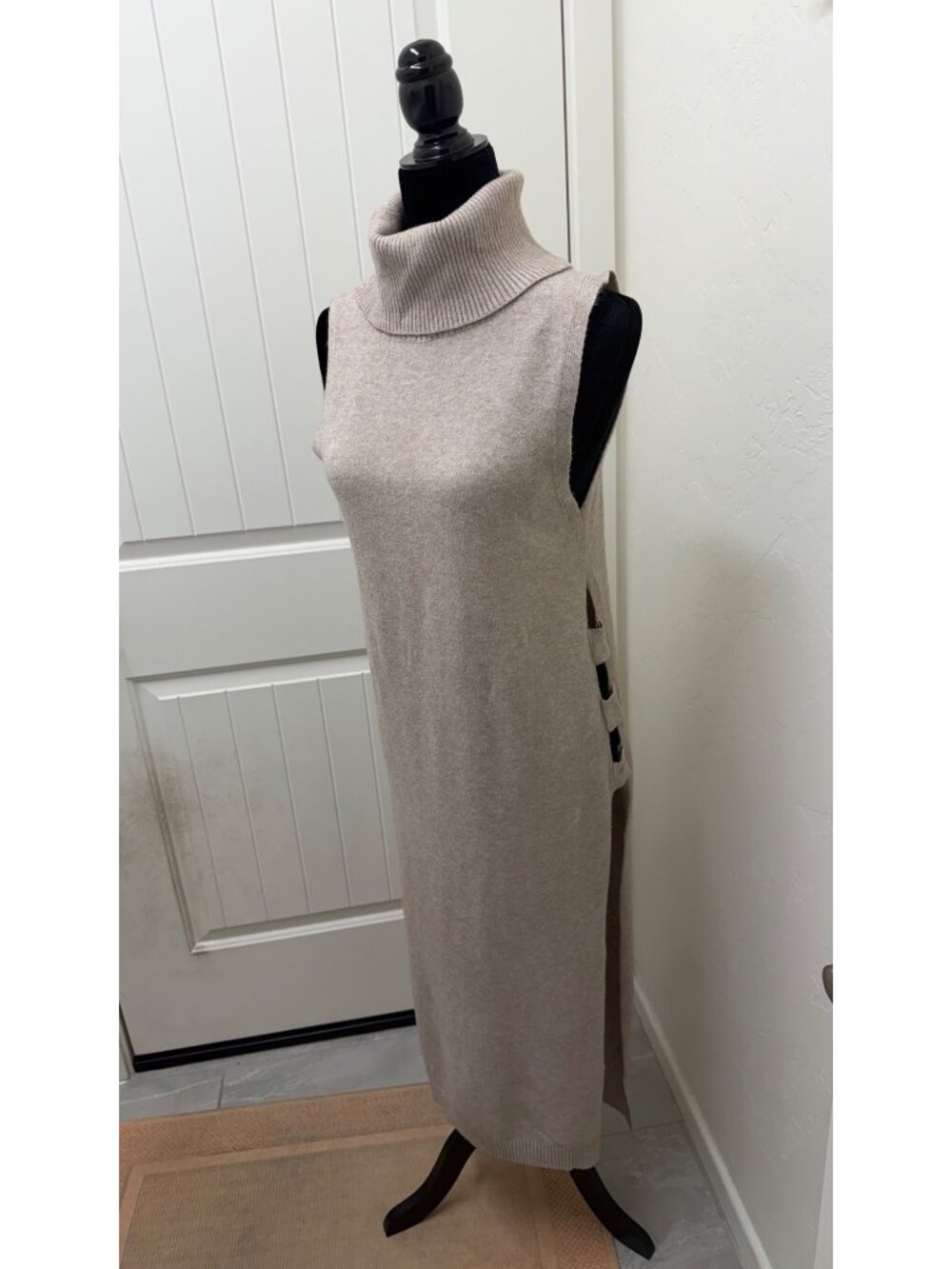 Love Token Beige Sleeveless Turtleneck Knit Sweater Midi Dress M Side Slit